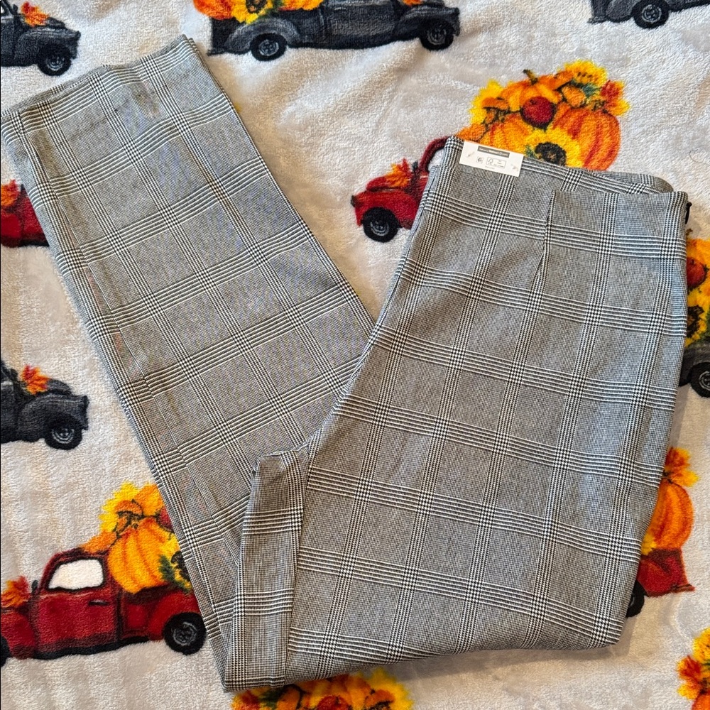 Time and Tru skinny ankle dress pants